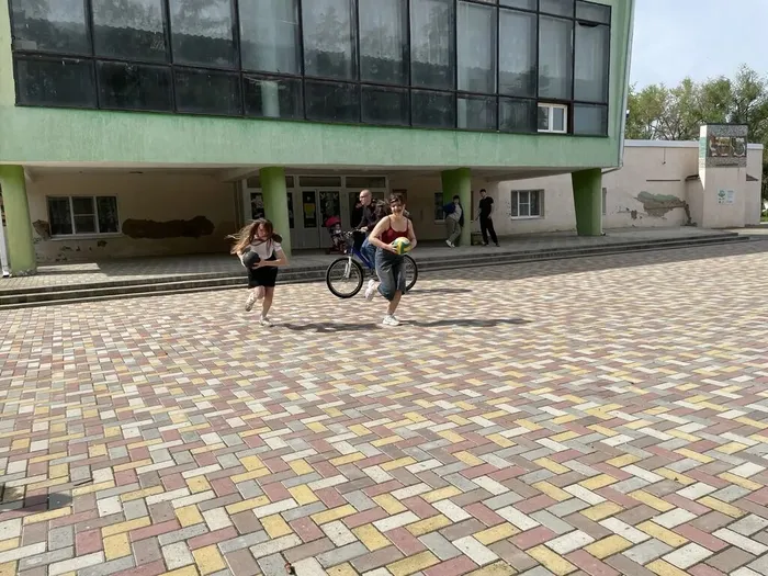 21b41395-a0c3-4311-a3d5-59e1c98149eb